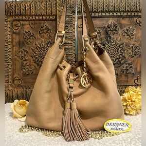 MICHAEL KORS Camden Tassel Drawstring Leather Shoulder Bag Camel